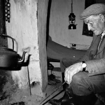 Teach Roisin-Traditional Irish Holiday Cottage In Malin Head. Kültér fotó