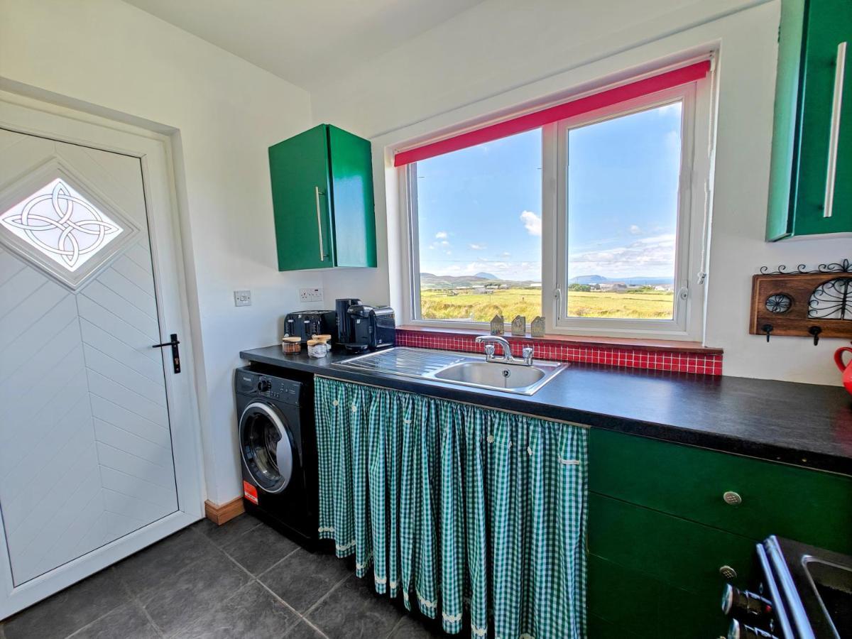 Teach Roisin-Traditional Irish Holiday Cottage In Malin Head. Kültér fotó