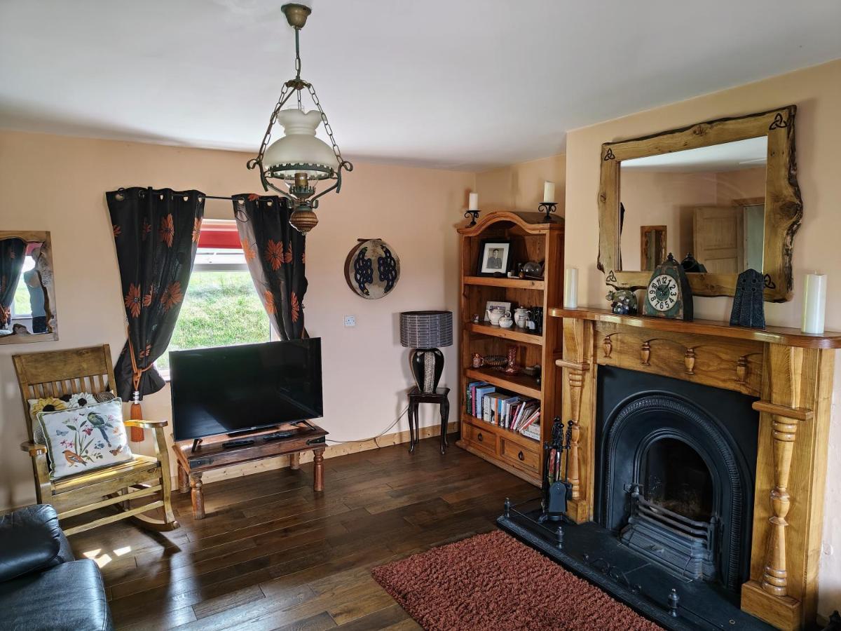 Teach Roisin-Traditional Irish Holiday Cottage In Malin Head. Kültér fotó